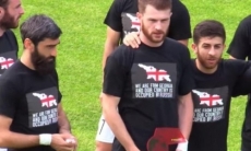 Соперник «Ордабасы» по Лиге Европы вышел на матч в футболках с антироссийскими лозунгами