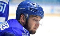 «Такие игроки не нужны». Хоккеист «Авангарда» высказался о Дамире Рыспаеве