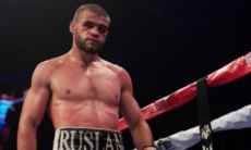 Тренер Де ла Хойи будет работать с первым казахстанским боксером Golden Boy