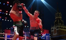 Бой за титул WBA завершился крутым апперкотом россиянина, соперник сплевывал кровь. Видео нокаута
