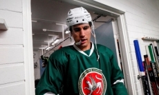 «На льду нет друзей». Экс-лидер «Барыса» пообещал не щадить бывших одноклубников