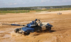 Казахстанская команда вышла в полуфинал международного танкового биатлона