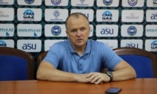 «Это выливается в отрицательный результат». Наставник «Атырау» объяснил поражение «Кайсару»