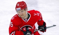 Нападающий «Автомобилиста» пропустит старт сезона КХЛ из-за полученной на Кубке Президента РК травмы