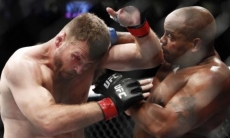 Видео полного боя Кормье — Миочич с неожиданным нокаутом лучшего бойца UFC 