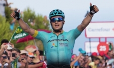 Казахстанский гонщик «Астаны» ворвался в ТОП-15 рейтинга UCI после большой победы