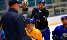 Ждать ли от «Барыса» второго подряд успешного выступления в КХЛ? В России знают ответ