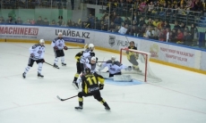 Букмекеры не определили победителя матча ВХЛ «Сарыарка» — «Рубин»