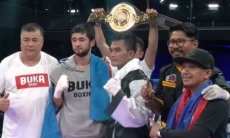 Побитый двумя казахстанцами узбекский боксер выиграл бой за титул WBA