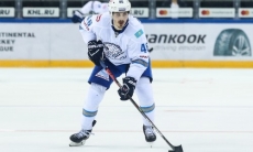 «Рулит командой». Озвучена причина отсутствия новичка «Барыса» в двух матчах КХЛ