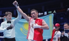 Непобежденный казахстанский боксер нокаутировал соперника экс-чемпиона мира