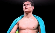 Данияр Елеусинов в первом раунде нокаутировал непобежденного американца в Нью-Йорке