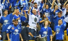 Как «Барыс» разнес «Спартак» в первом в истории матче в Алматы с курьезом и дракой. Видео