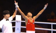 Видео победного боя казахстанца с чемпионом Европейских игр в четвертьфинале ЧМ-2019