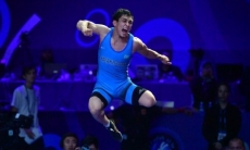 Казахстанский борец победил лидера мирового рейтинга и вышел в финал чемпионата мира в Нур-Султане