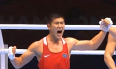 Видео боя, или Как 22-летний казахстанский боксер побил узбека и стал чемпионом мира
