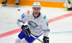 «Меня „с поезда“ выкинуло, отлетел нормально». Форвард «Барыса» — о матче с «Трактором»