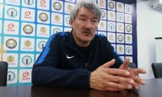 «Мы очень легко пропускали». Тренер «Атырау» посетовал на психологическое состояние игроков после поражения в Кубке Казахстана