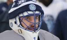 Вратарь минского «Динамо» в матче с «Барысом» проиграл пятую буллитную серию подряд