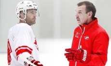 Клуб КХЛ расторг контракт с чемпионом мира после провального матча с «Барысом»