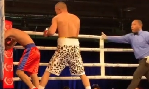 Видео первого нокаута в Алматы от казахстанского чемпиона WSB с 200 боями в любителях