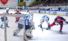 Листки хоккейного календаря. Неделя №11. 11-17 ноября Лидер оступается, но не тормозит