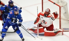 «Много не забрасывает, но много и не пропускает». Владимир Вуйтек назвал победителя матча «Барыс» — «Автомобилист»