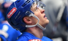 «Барыс» пропустил три шайбы за пять минут в домашнем матче с «Ак Барсом»