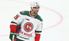 Бывший лидер «Барыса» получил травму головы в матче КХЛ в Нур-Султане