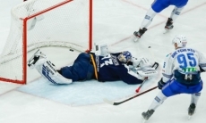 «Едва не испортил себе юбилей». В России отметили важные моменты волевой победы «Барыса»