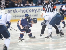 Фоторепортаж с матча ВХЛ «Южный Урал» — «Номад» 5:2