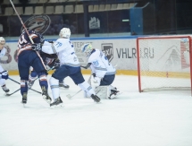 Фоторепортаж с матча ВХЛ «Южный Урал» — «Номад» 5:2