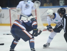 Фоторепортаж с матча ВХЛ «Южный Урал» — «Номад» 5:2