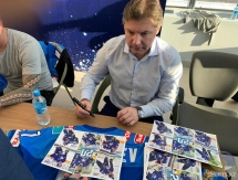 Фоторепортаж с автограф-сессии легенд «Барыса» в Нур-Султане