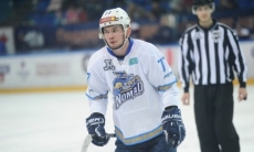 Фоторепортаж с матча ВХЛ «Южный Урал» — «Номад» 5:2