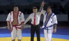 Видео финальной схватки «Әлем Барысы», или Как двукратный чемпион из Казахстана проиграл россиянину 10 миллионов