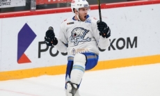 «Вся скамейка подпрыгнула на метр». Легионер «Барыса» — о победной шайбе Михайлиса и герое матча с «Авангардом»