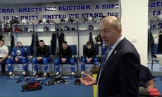 Как хоккеисты «Барыса» отпраздновали победу над командой Доуса. Видео из раздевалки