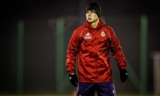 Футболист сборной Казахстана провел первую тренировку в европейском клубе. Фото