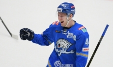 «Необычно». Капитан «Барыса» высказался о противостоянии с «Авангардом» и объяснил домашнее поражение