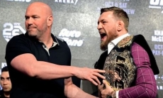«Это полный бред». UFC выступил с резким заявлением о победе Макгрегора нокаутом