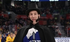 «Зал от восторга стоял на ушах». В России потрясены выступлением Дица на Матче звезд КХЛ