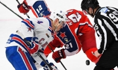 СКА перед встречей с «Барысом» пропустил две шайбы за 48 секунд и уступил ЦСКА в матче КХЛ