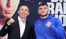 Непобежденный казахстанский нокаутер с титулом WBC вернулся к Головкину. Фото