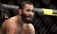 «Настоящее животное». «Самый грязный ублюдок» из UFC решил увести соперника у Головкина