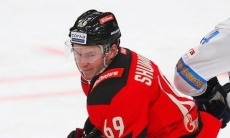 «Жалкий трус» Шумаков спародировал судью на матче КХЛ с «Барысом». Видео