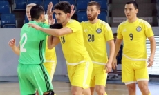 Каково положение сборной Казахстана в таблице элитного раунда ЧМ-2020 после поражения Румынии