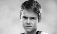 «Он сражался, но проиграл в этой неравной битве». Российские СМИ шокированы смертью казахстанского хоккеиста