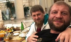 «Он усиленно готовится, чтобы побить меня». Емельяненко выдал новое заявление о бое с Кадыровым и дал прогноз