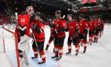 «Авангард» одержал вторую подряд победу в КХЛ и увеличил отрыв от «Барыса»